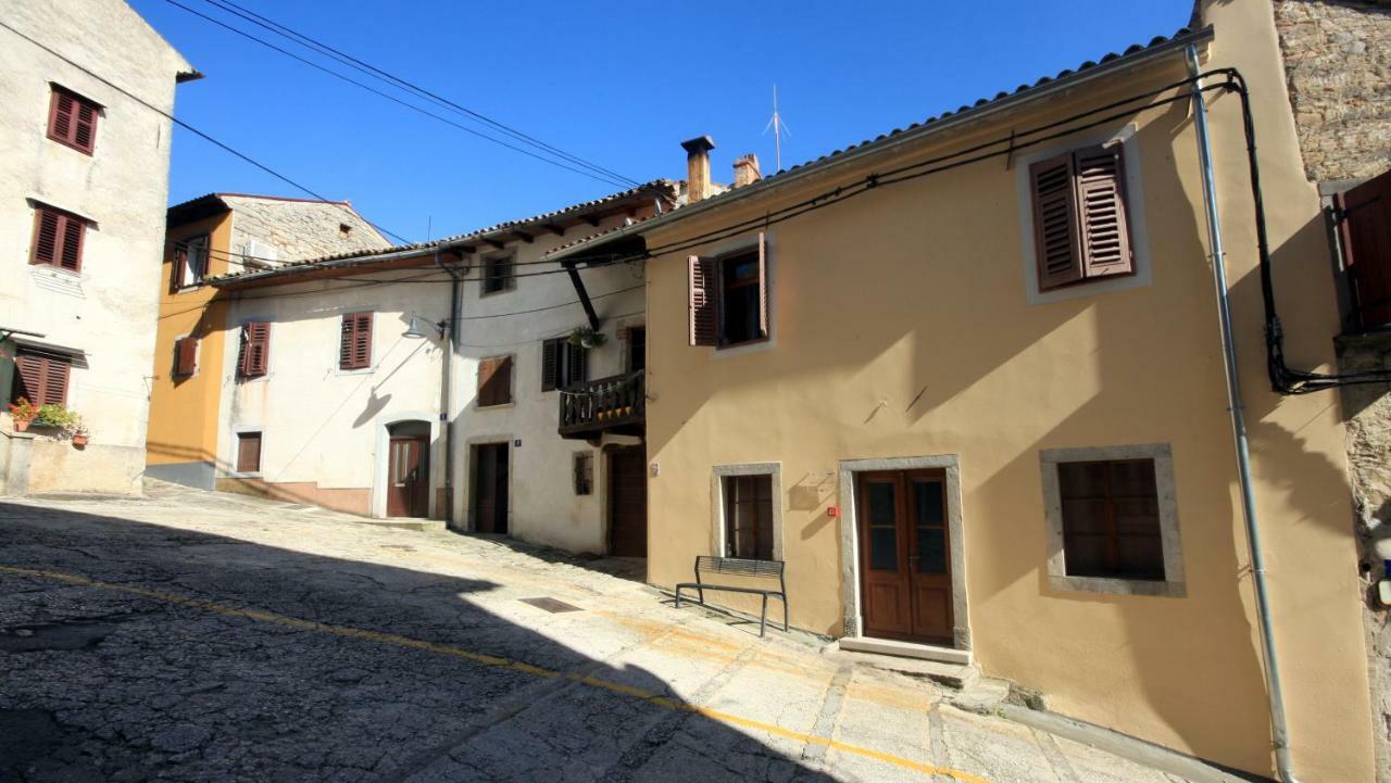 Studio Apartman Galerija Buzet Dış mekan fotoğraf